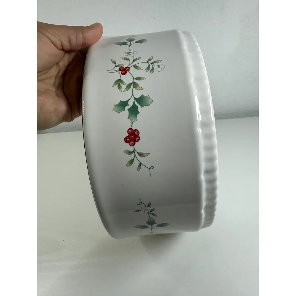 Vintage Pfaltzgraff Stoneware Round Bowl Green Rim Holly Berry Christmas